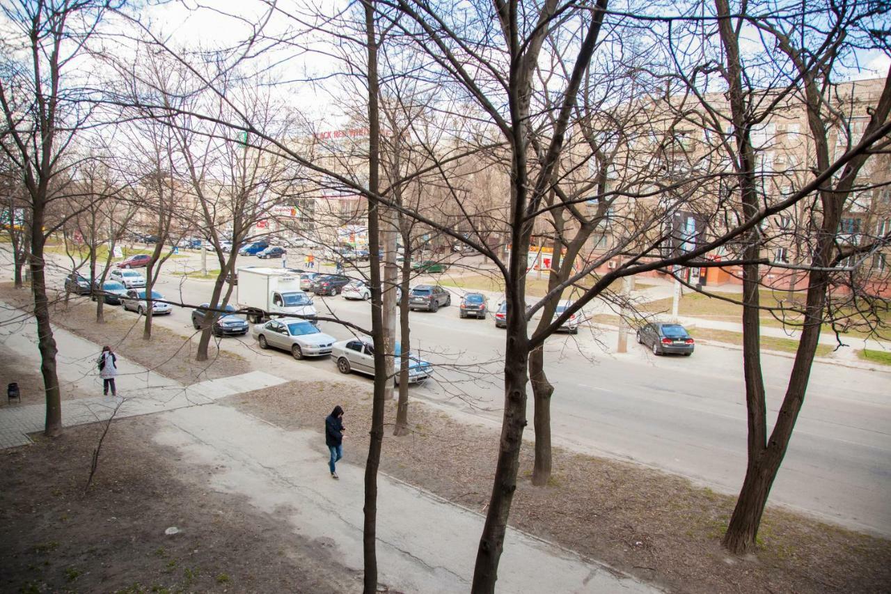 Semi-Luxury Apt On 82 Nezalezhnoi Ukrаiny Street Near Intourist Hotel Zaporizhia 외부 사진